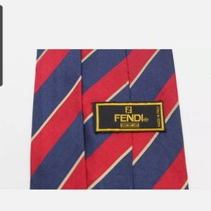 ⭐️ AUTHENTIC FENDI MEN'S TIE  100% SILK  MADE IN ITALY
